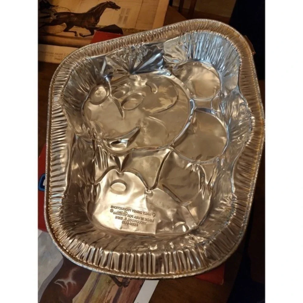 Vintage Wilton Mickey Mouse Foil Baking Pan missing decorating tools‎